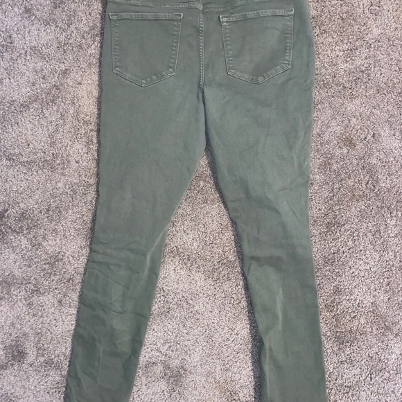 Old Navy Distress Green Jeans - Picture 5 of 5